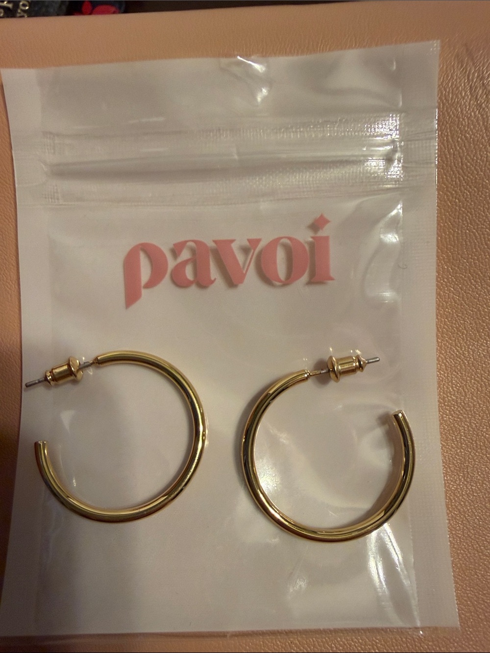 Pavoi Gold Hoop Earrings - Classic Medium Hoops